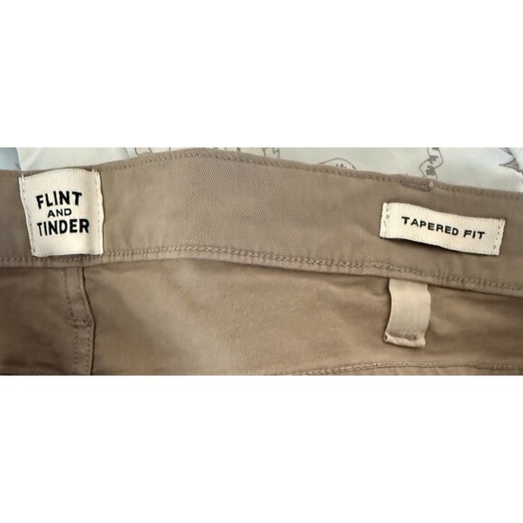 Flint and Tinder 365 Tapered Fit Beige 5 Pocket Pants Men’s Size 44 x 30 - Picture 6 of 9